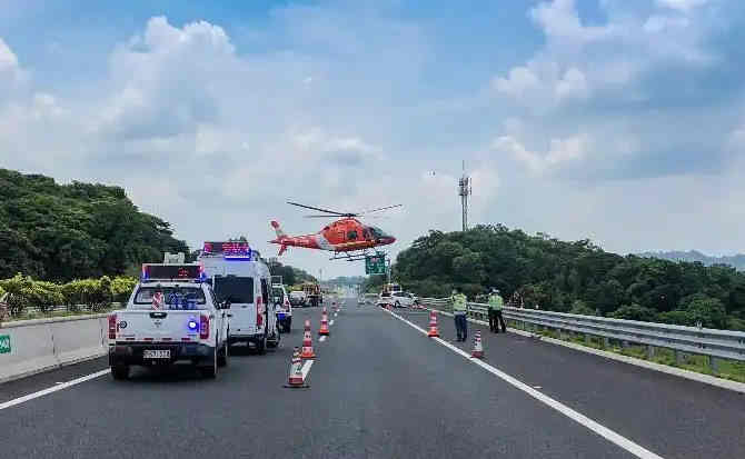 南溪区高速公路汽车救援案例